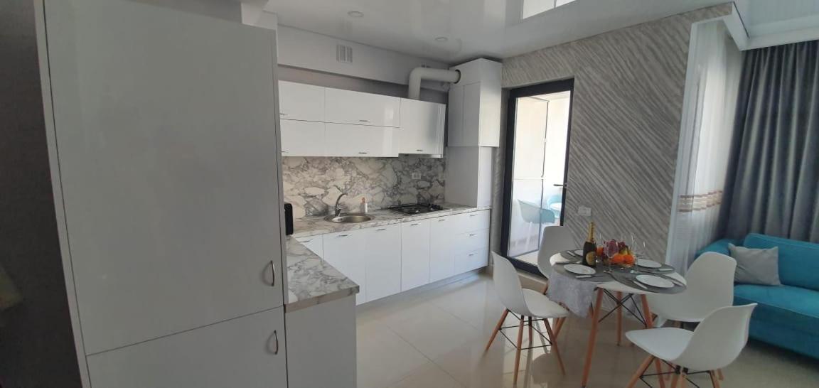 Mamaia Nord Seaside Apartment ナボダリ エクステリア 写真